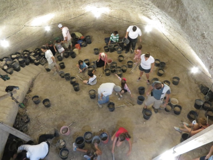 Dig for a day in Beit Guvrin