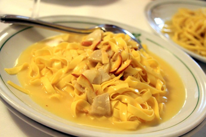 Fettuccine Agli Ovoli at La Campana