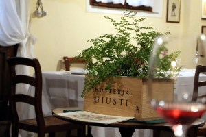 Hosteria Giusti dining room