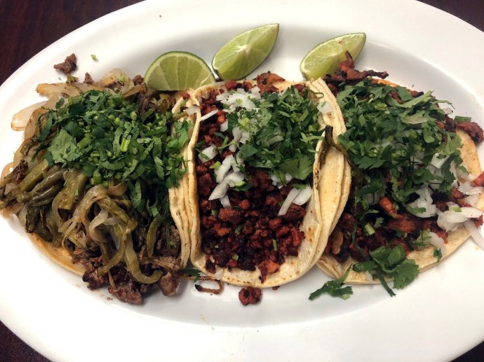taqueria el gallo azteca tacos
