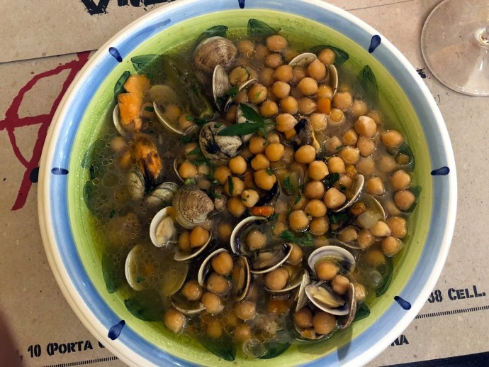 Antiche Sere chickpea soup