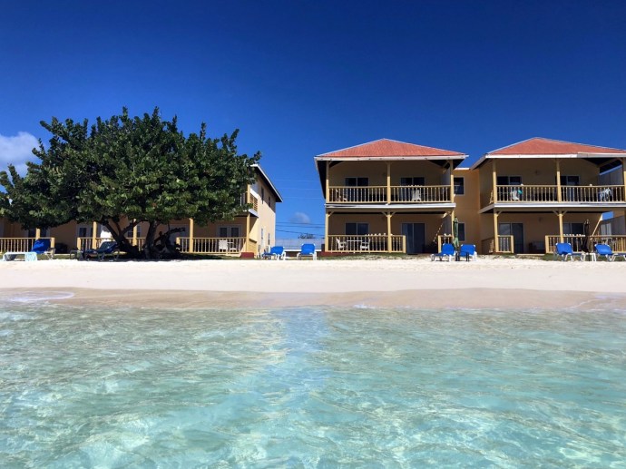 Rendezvous Bay Hotel